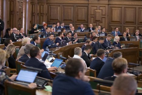 13-й Сейм, воздержание на голосовании, голосование, Delna, Сейм