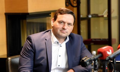 Алексей Росликов, Байба Брока, Друвс Клейнс, Честь служить Риге, Олег Буров, Оскарс Путниньш, Рижская дума, оппозиция Рижской думы, Согласие