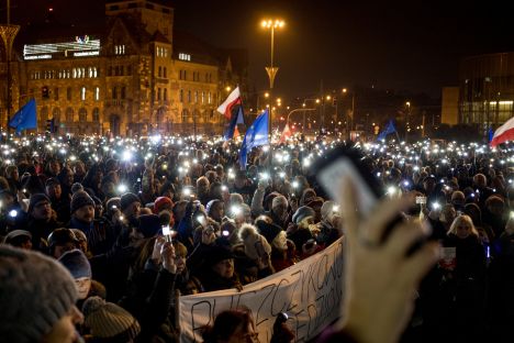 Baltic news,News from Latvia,BNN.LV,BNN-NEWS.COM,BNN-NEWS.RU, Польша, суд, судебная реформа, судьи, пенсия, протест, акция протеста