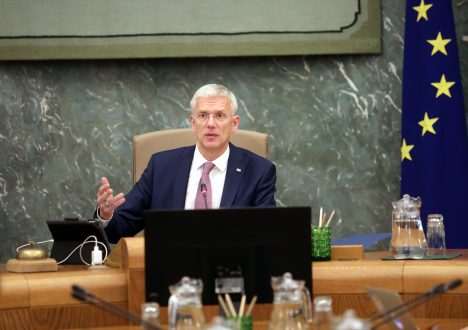 Министерство финансов, налоги, налоговые изменения, налоговая система, подоходный налог с предприятий, Кришьянис Кариньш, премьер-министр