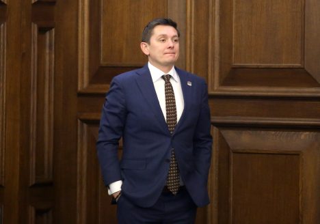 Артус Кайминьш ,COVID-19, коронавирус, Сейм, Инара Муринеце, самоизоляция
