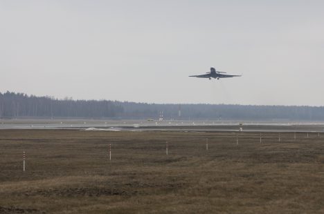 снижение зарплат, Covid-19, доходы, коронавирус, Latvijas Gaisa satiksme