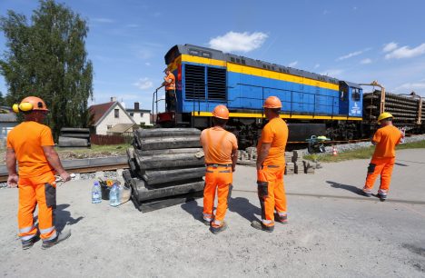 зарплата, ЦСУ, расходы на рабочую силу, уровень жизни