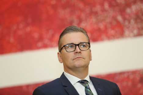 Latvijas Krājbanka, Мартиньш Бондарс, Прогрессивные, бюджетно-финансовая комиссия