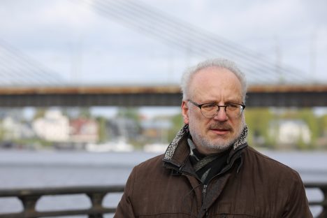чрезвычайная ситуация, Covid-19, Эгилс Левитс, Кришьянис Кариньш