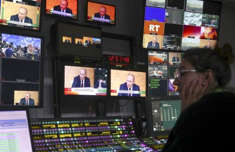 запрет, ЕС, санкции ЕС, кремлевская пропаганда, НСЭСМИ, RT, телепрограммы