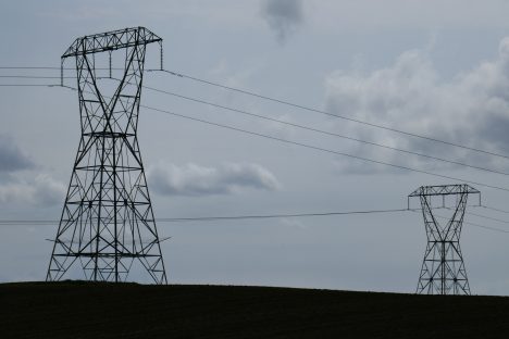 электричество, Nord Pool, Комиссия по регулированию общественных услуг