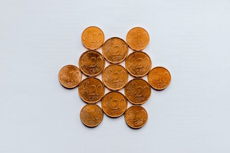уровень жизни, семья, прожиточный минимум, бедность, Конституционный суд, омбудсмен, средний уровень доходов
