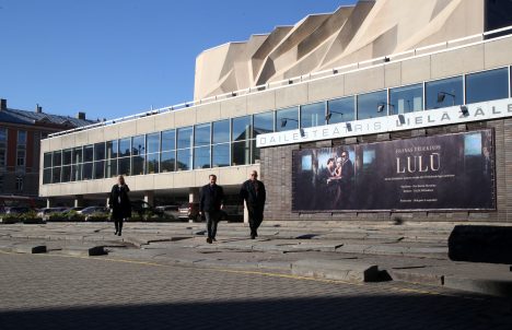 театр Дайлес, Юрис Жагарс, Министерство культуры