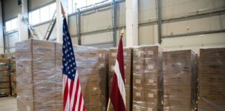 Министерство обороны, маски, защитная одежда, США, Covid-19, подарок