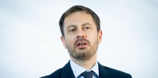 Словакция, вакцина Спутник, политический кризис