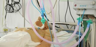 госпитализация, пациенты с Covid-19, пандемия, больницы